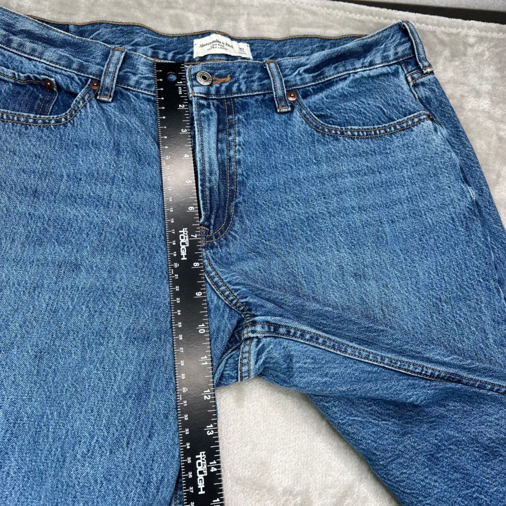 Abercrombie & Fitch Low Rise Ultra Loose Jeans Women 30 Long Medium Wash Raw Hem - Picture 10 of 14